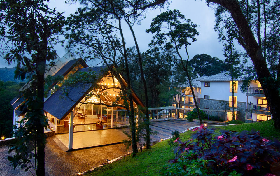 best honeymoon resort in munnar